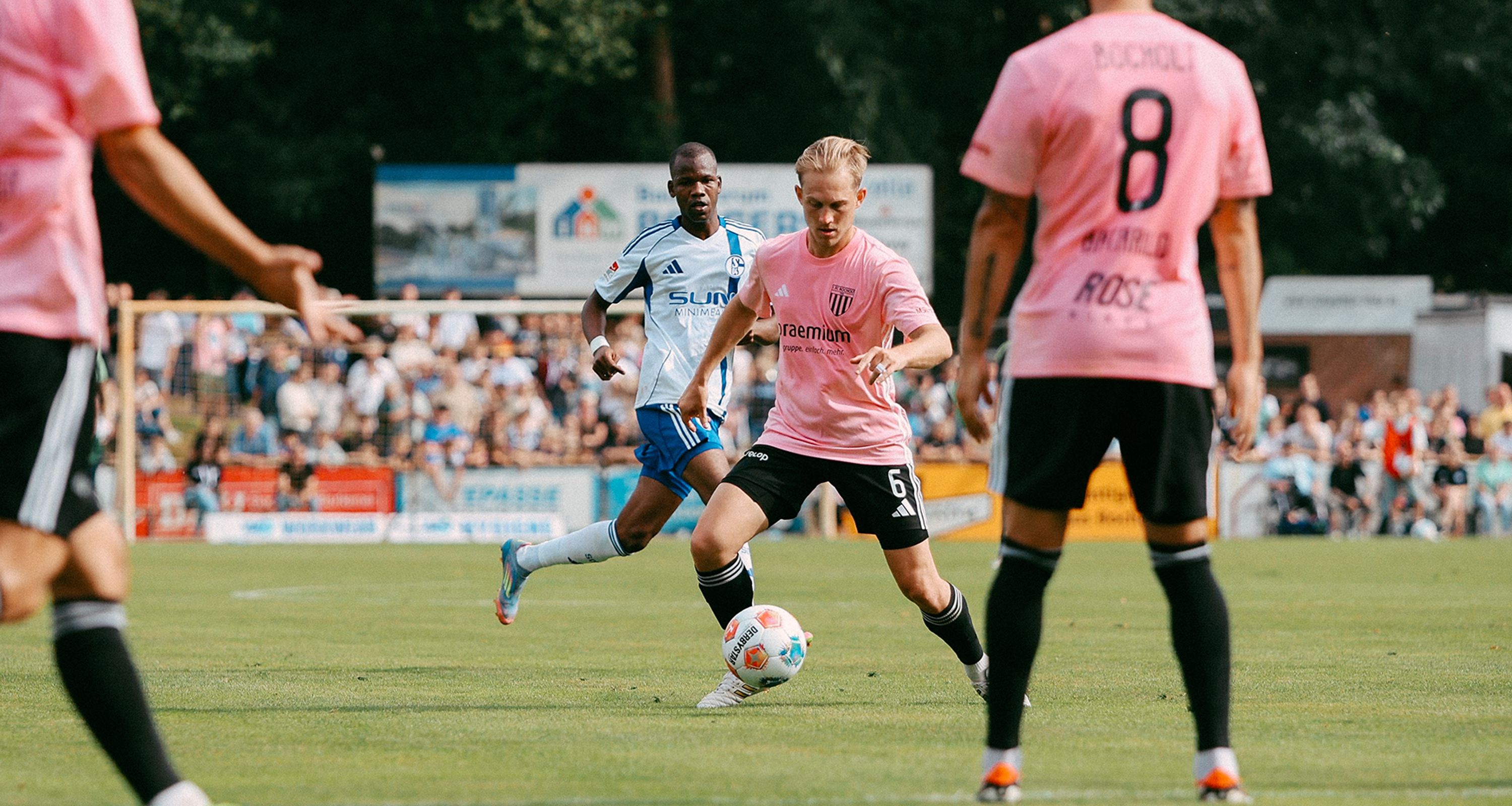 FCB unterliegt FC Schalke 04 nur knapp