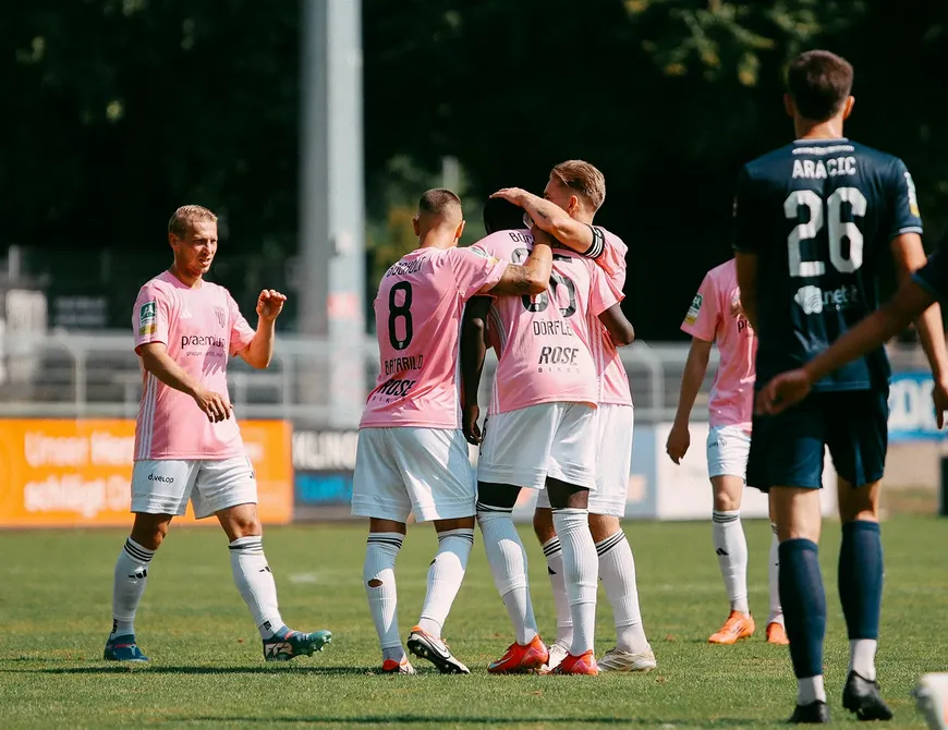 FCB mit klarem Heimsieg über den SC Wiedenbrück