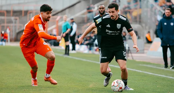 FCB unterliegt knapp mit 2:3