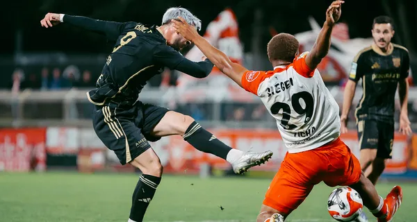 FCB vor Härtetest in Siegen