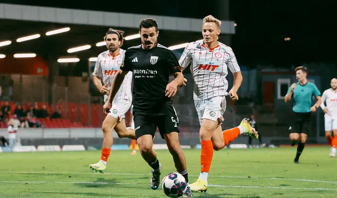 FCB empfängt Ligaprimus Fortuna Köln