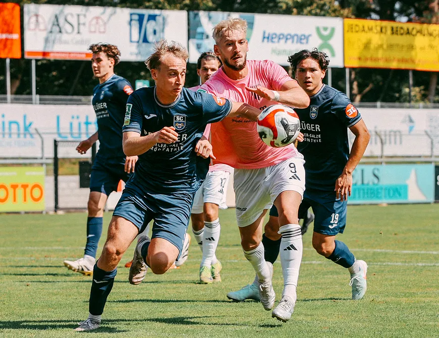 FCB im Nachholspiel beim SC Wiedenbrück gefordert