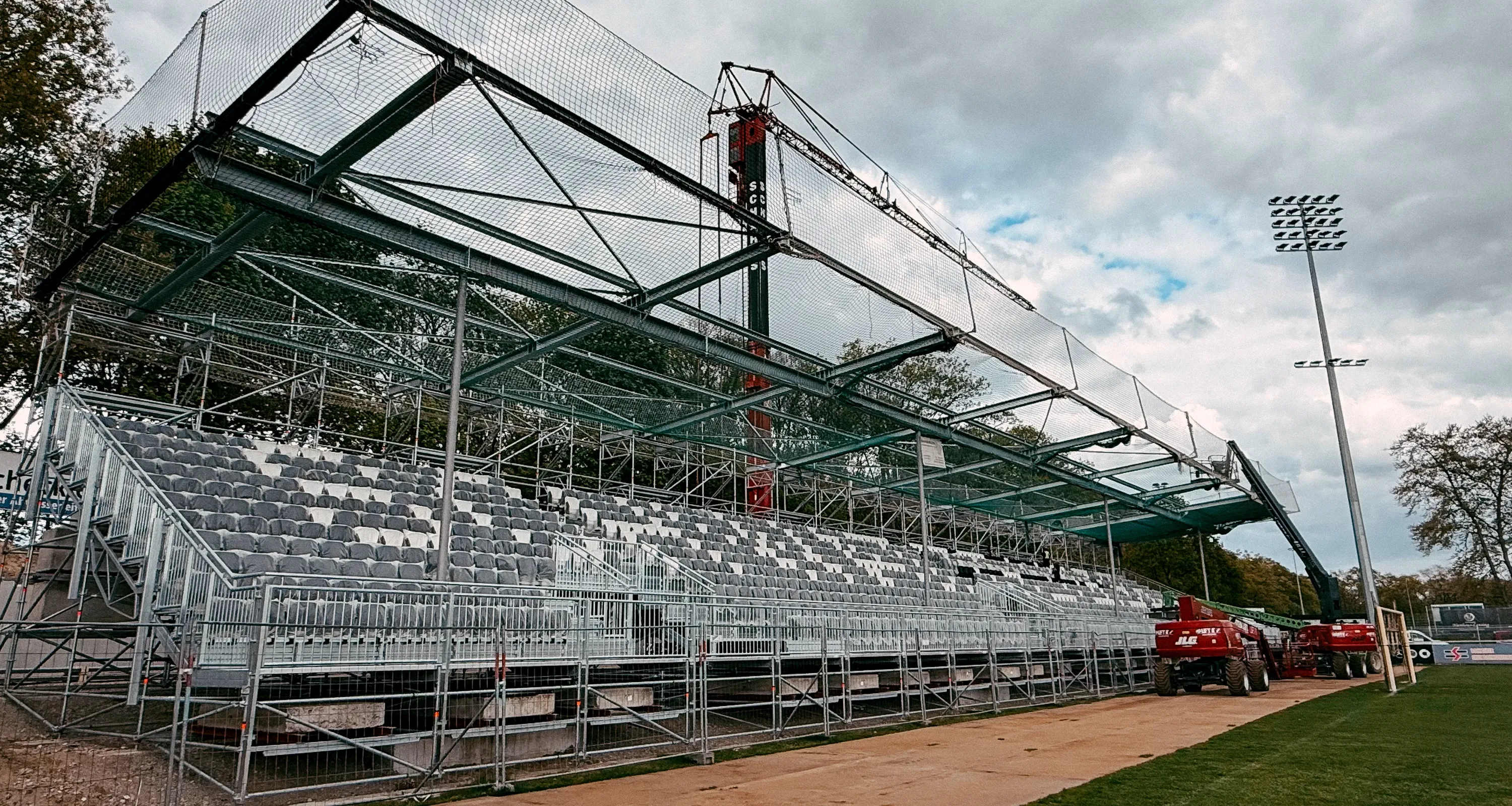 Bau der Nordtribüne geht in finale Phase