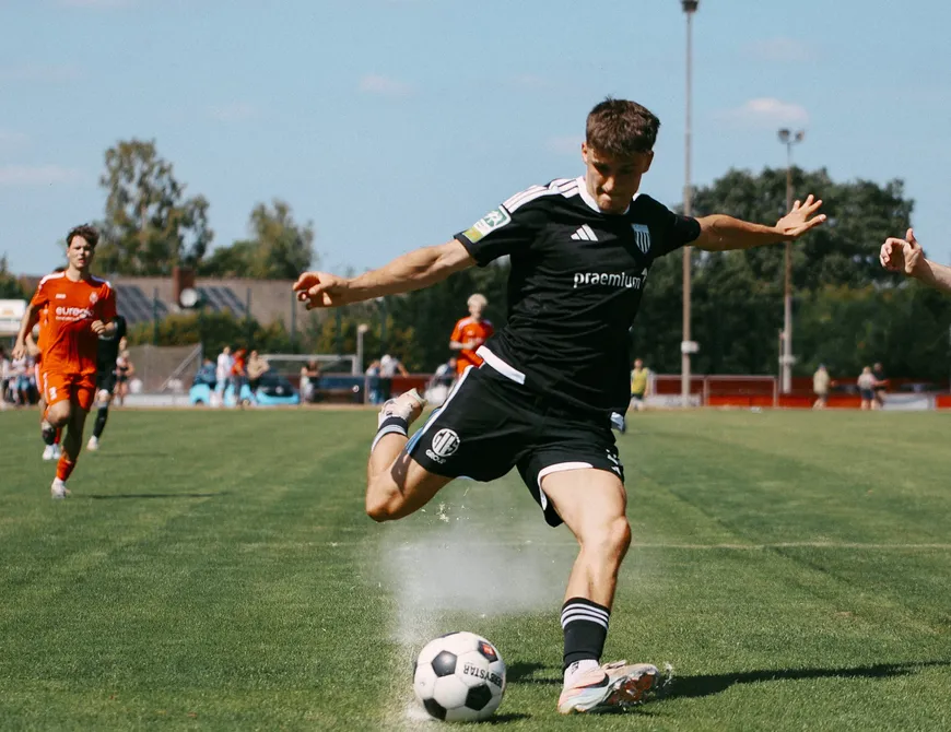 Kurzfristiges Testspiel gegen den FC Büderich am Freitag