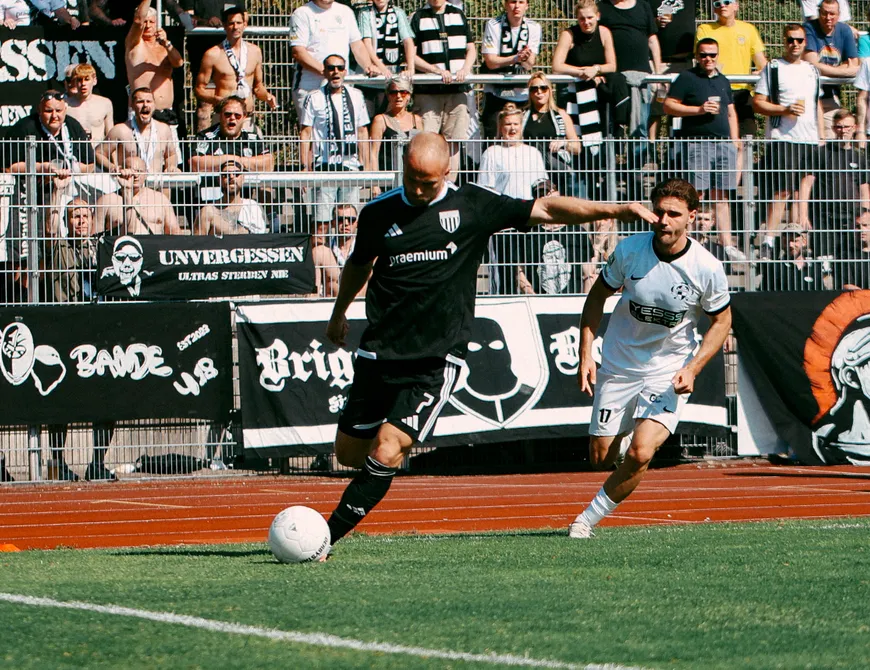Niederrheinpokal-Viertelfinale in Hilden am 14. November 