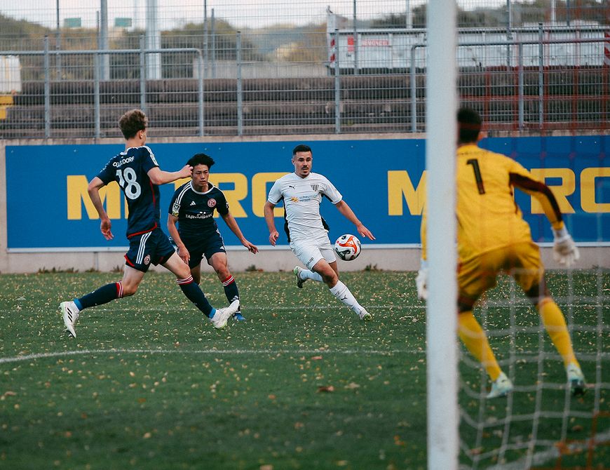Wieder zu null: FCB siegt 2:0 in Düsseldorf
