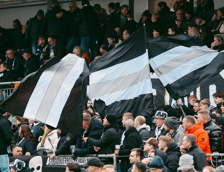 Im Stadion Niederrhein gegen Rot-Weiß Oberhausen
